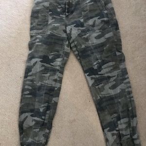Express camouflage pants